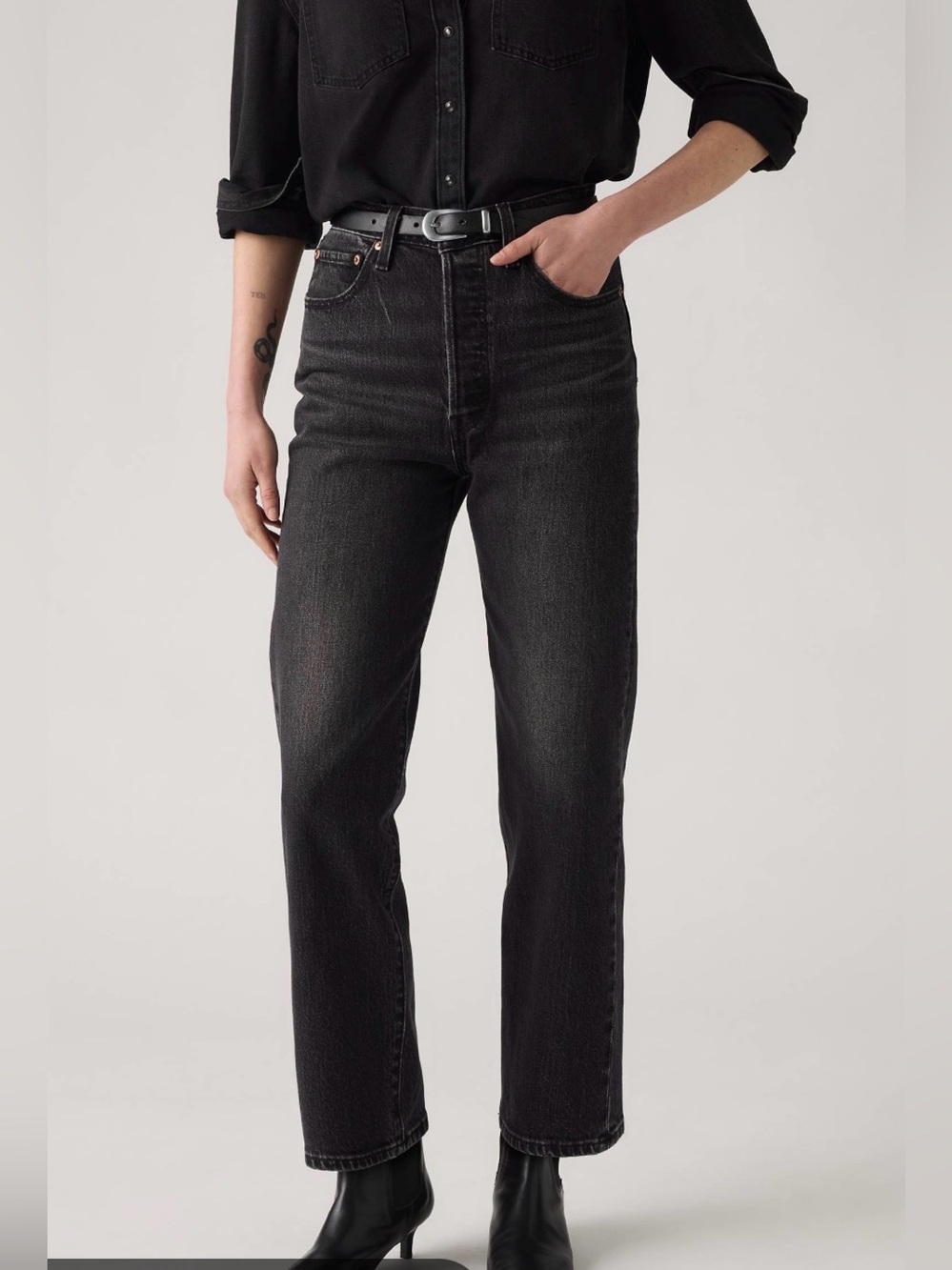 Levi's Ribcage Straight Ankle Jeans Washed Black Button Fly Size 30x27